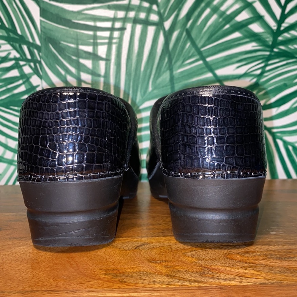 Sanita Black Croc Embossed Patent Leather Professional Clogs Women’s 38 7-7.5 - Picture 4 of 9